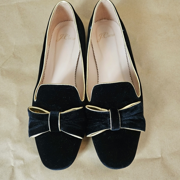 J Crew Black Smoking Slippers with Gold Leather Piping In Velvet - Picture 4 of 6